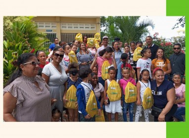 Entrega de &uacute;tiles escolares en la Escuela B&aacute;sica Especial Prof. Jos&eacute; Francisco Mateo, en la Escuela B&aacute;sica de Parra y la Escuela B&aacute;sica del Rinc&oacute;n del Pino, de la provincia de San Jos&eacute; de Ocoa. 2024
