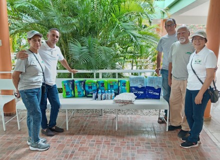 Donaci&oacute;n de insumos al Hogar de Ancianos San Antonio de Padua