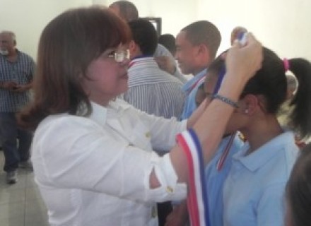 Fundación Ocoa de Pie entrega Premio al Mérito Estudiantil Padre Luis Quinn
